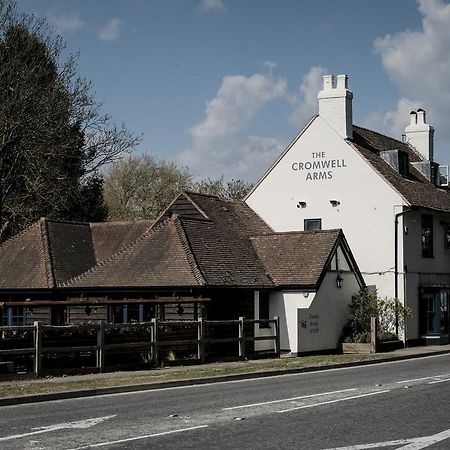 Cromwell Arms Country Pub With Rooms Romsey Esterno foto
