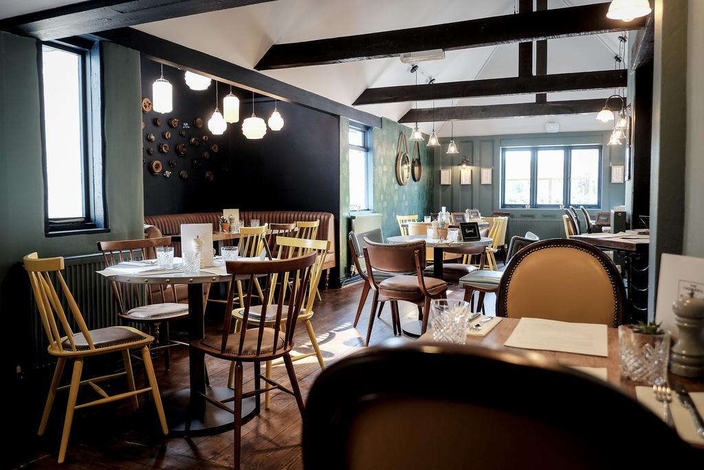 Cromwell Arms Country Pub With Rooms Romsey Esterno foto