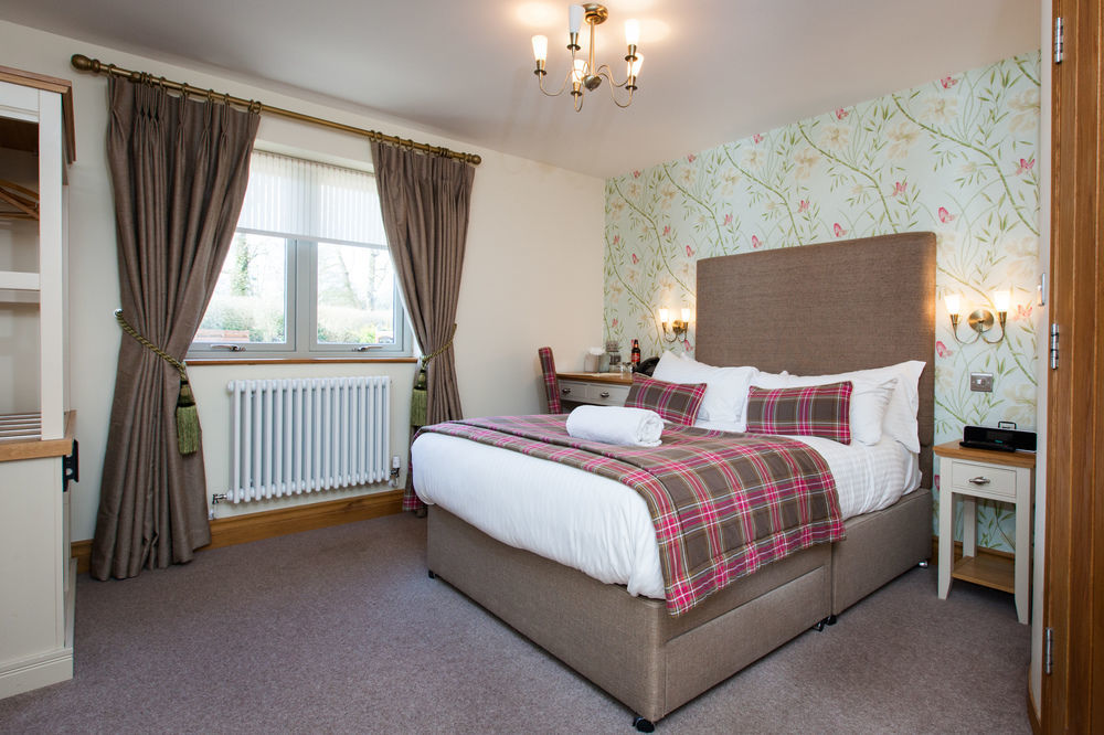 Cromwell Arms Country Pub With Rooms Romsey Esterno foto