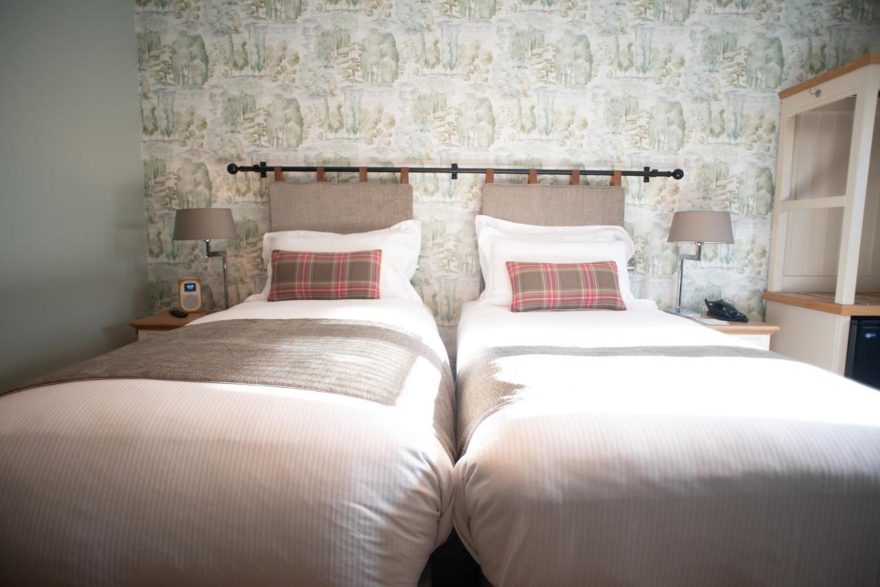 Cromwell Arms Country Pub With Rooms Romsey Esterno foto
