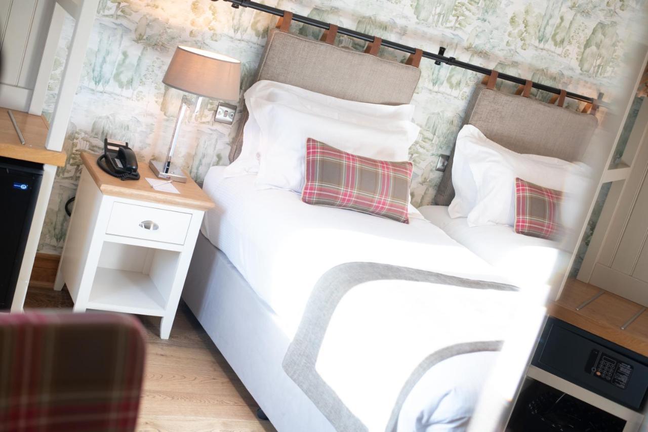 Cromwell Arms Country Pub With Rooms Romsey Esterno foto