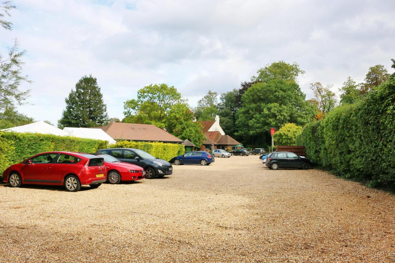 Cromwell Arms Country Pub With Rooms Romsey Esterno foto