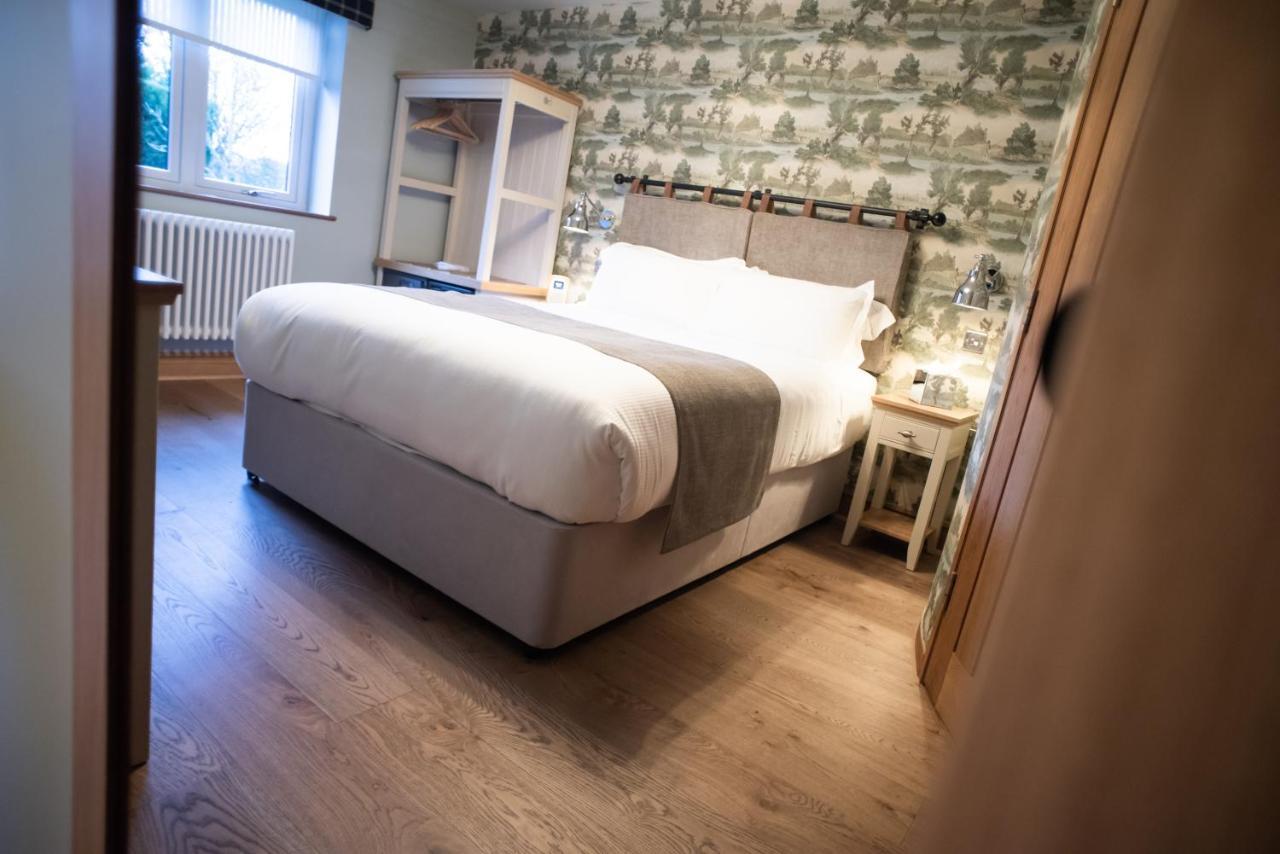 Cromwell Arms Country Pub With Rooms Romsey Esterno foto