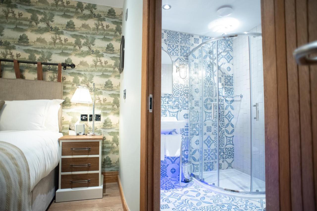 Cromwell Arms Country Pub With Rooms Romsey Esterno foto