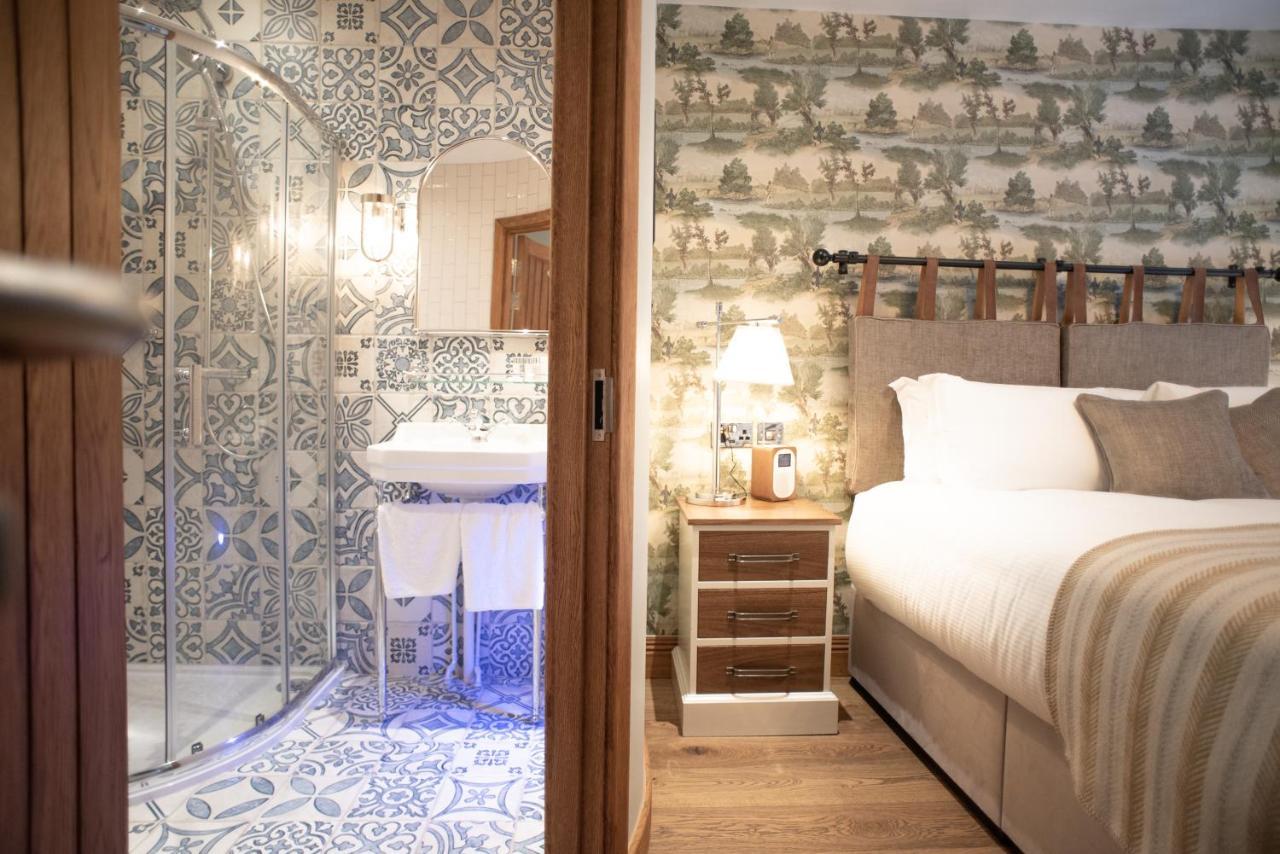 Cromwell Arms Country Pub With Rooms Romsey Esterno foto
