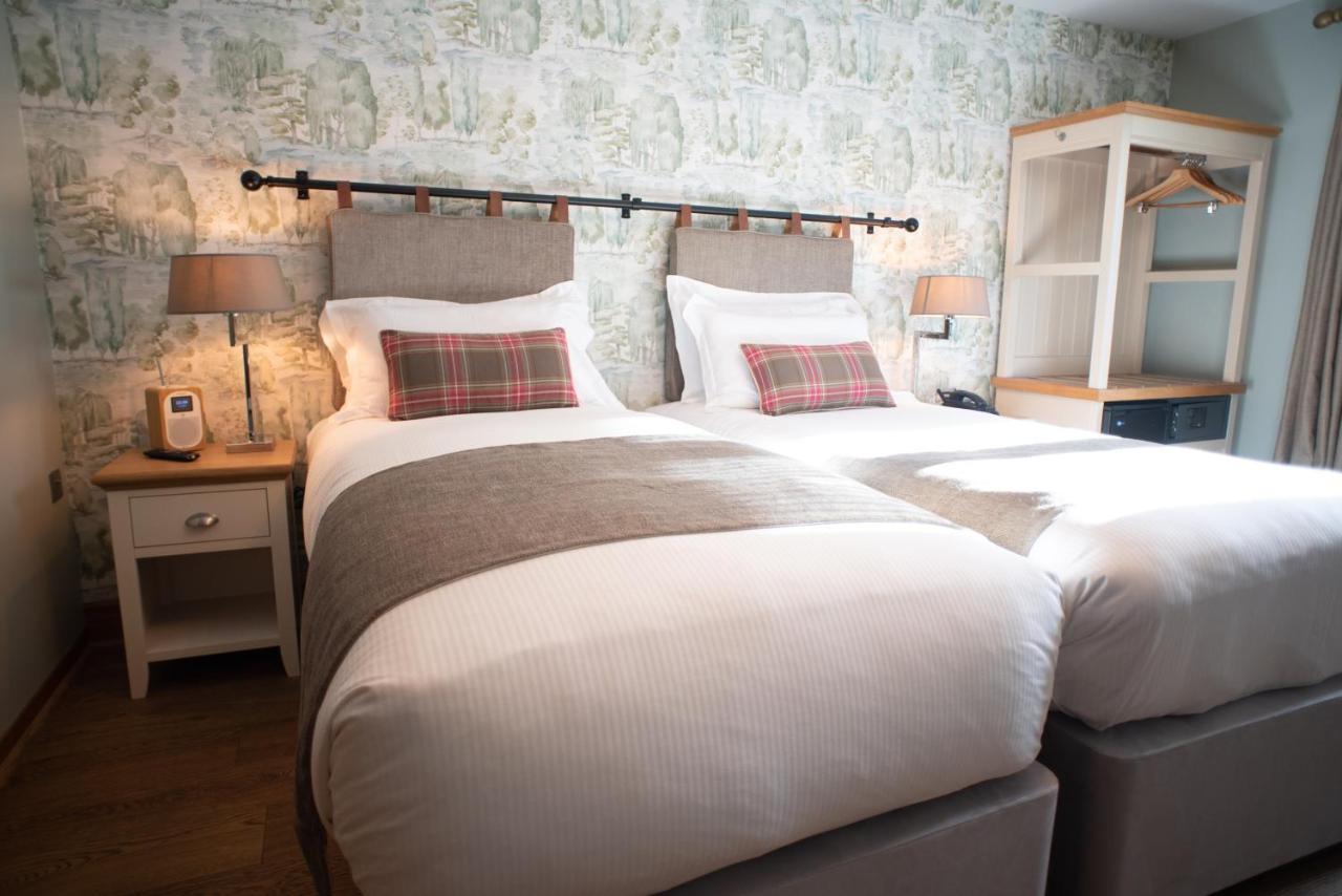 Cromwell Arms Country Pub With Rooms Romsey Esterno foto